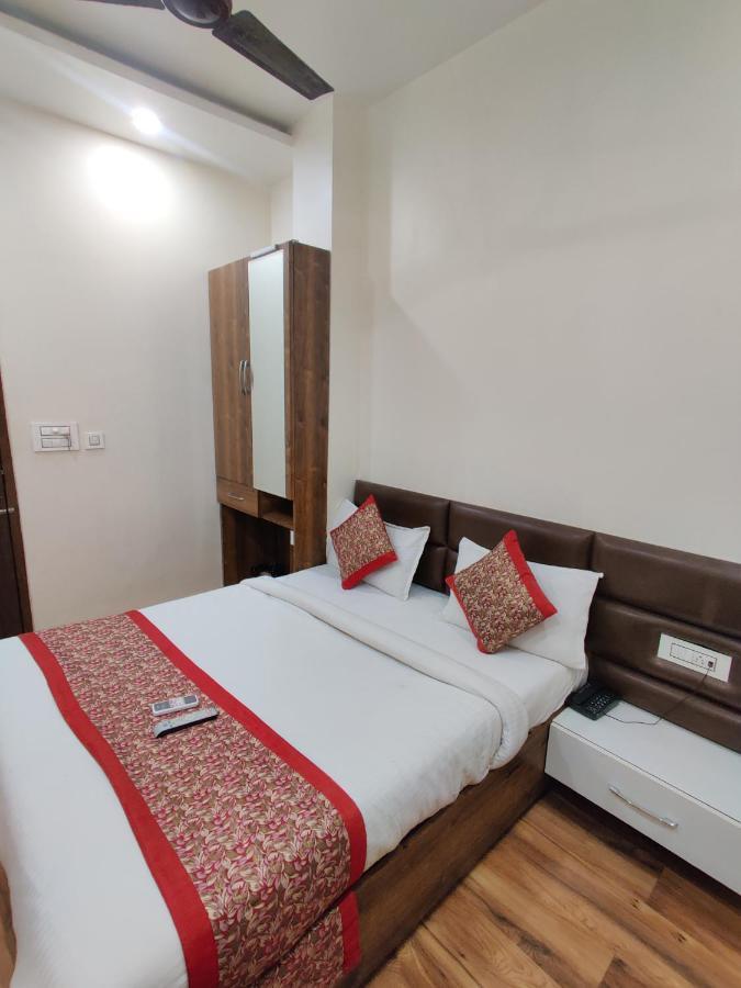 Hotel Fifty Six Amritsar Exterior foto