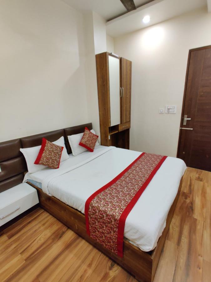 Hotel Fifty Six Amritsar Exterior foto