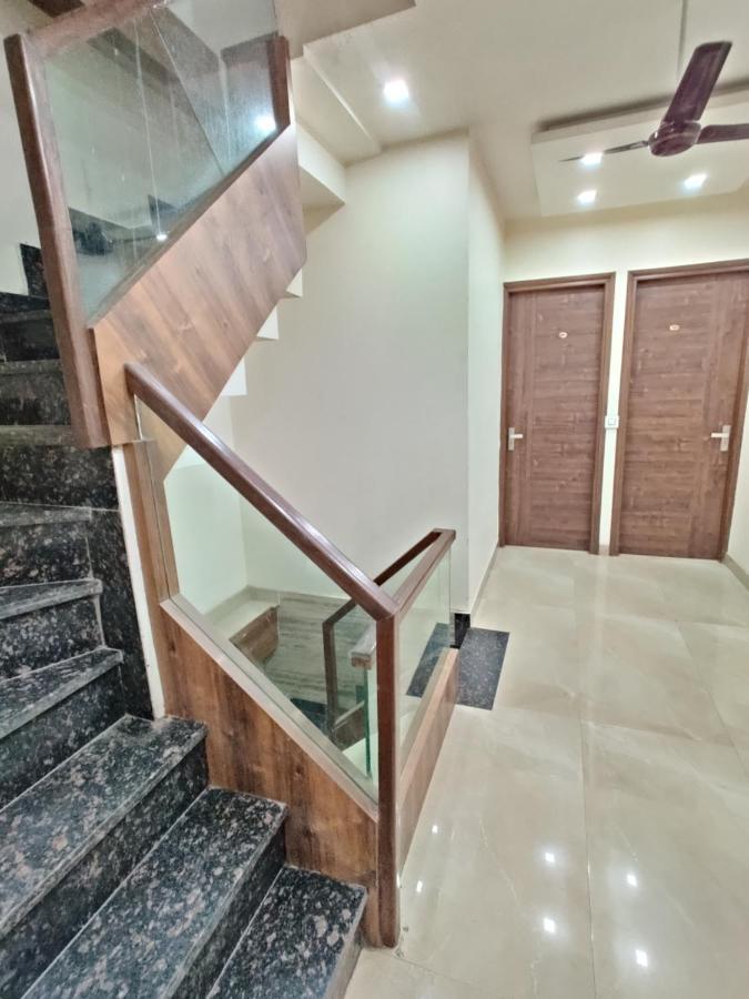 Hotel Fifty Six Amritsar Exterior foto