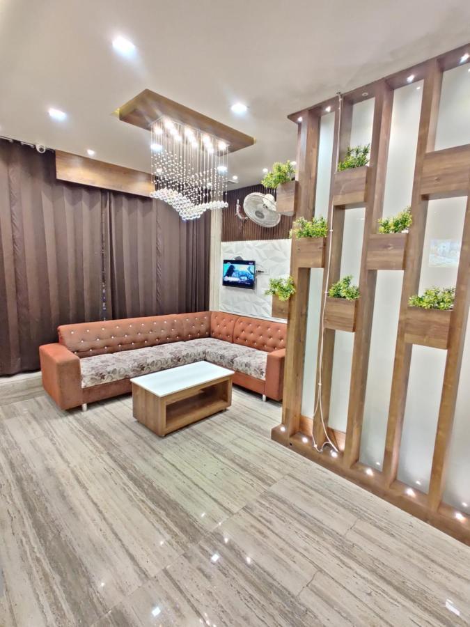 Hotel Fifty Six Amritsar Exterior foto