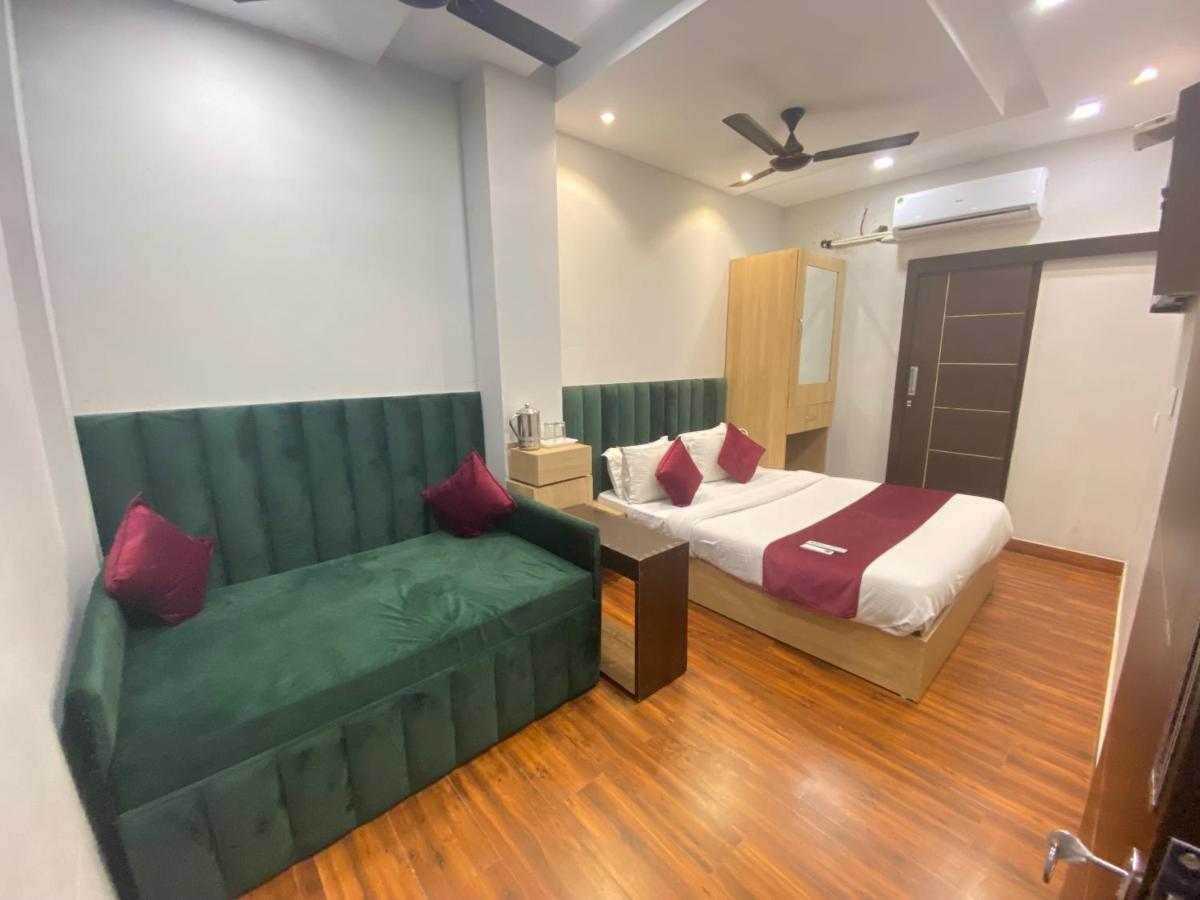 Hotel Fifty Six Amritsar Exterior foto