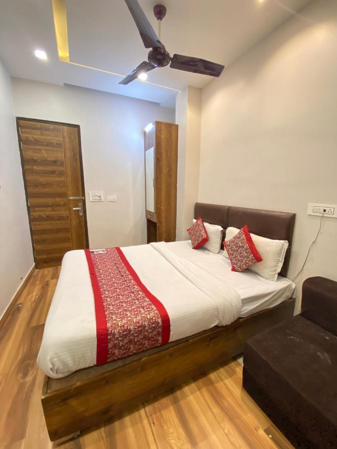 Hotel Fifty Six Amritsar Exterior foto