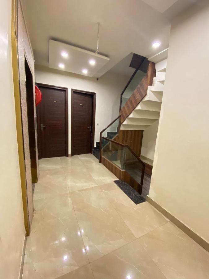 Hotel Fifty Six Amritsar Exterior foto