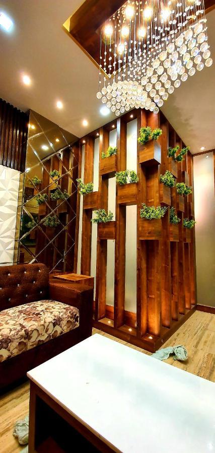 Hotel Fifty Six Amritsar Exterior foto
